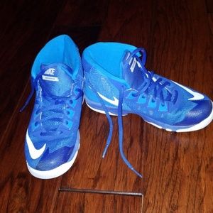 Boys shoes